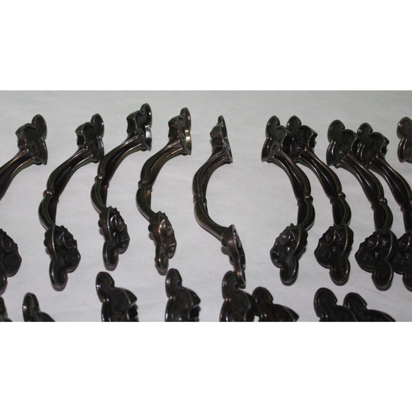 21 Piece vintage National Lock Metal Cabinet Drawer Pulls 1973 FO3695-001 - Picture 5 of 9